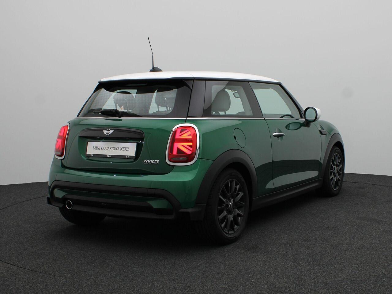 Mini COOPER 3-deurs Classic + Sportstoelen + PDC + LED + 16''