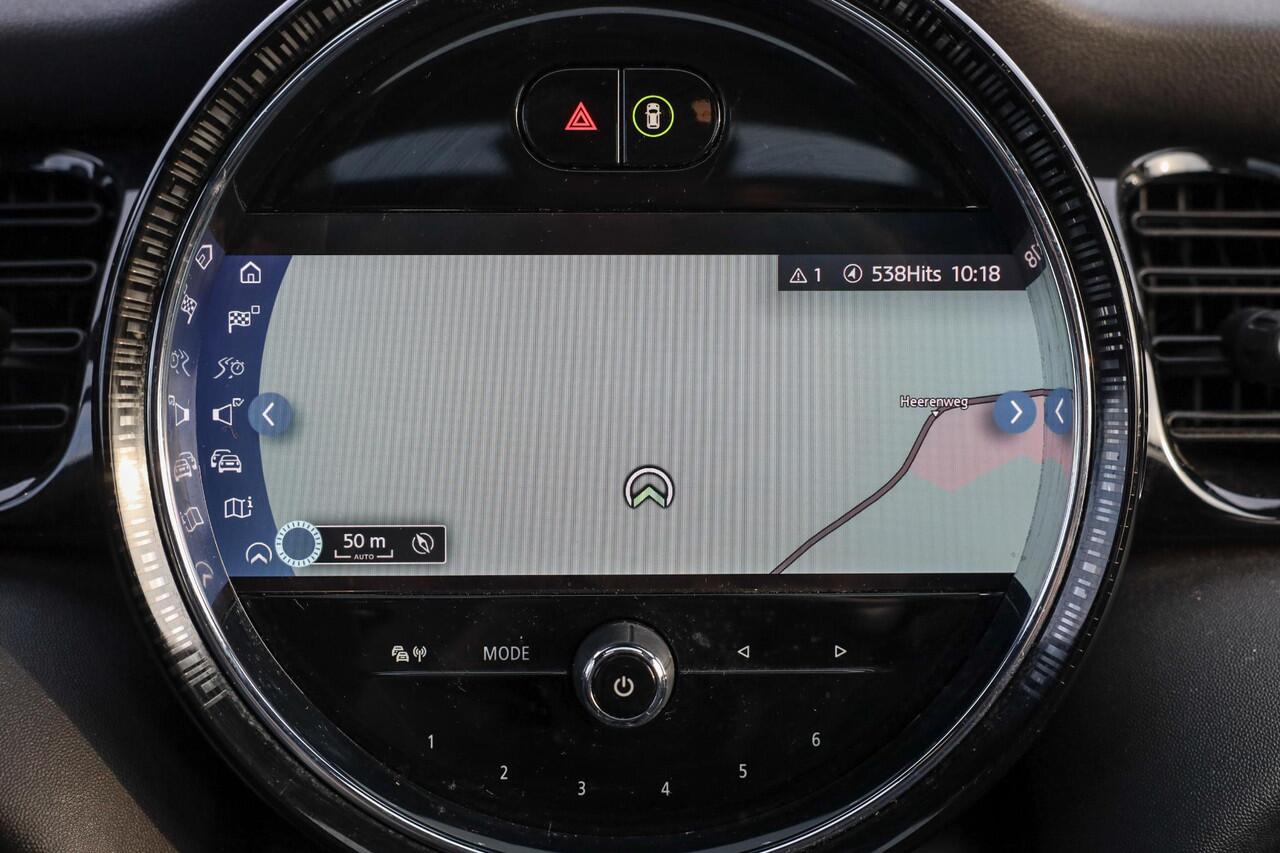 Mini COOPER 1.5 Aut-7 John Cooper Works ? Pano ? ACC ? Stuurverwarming