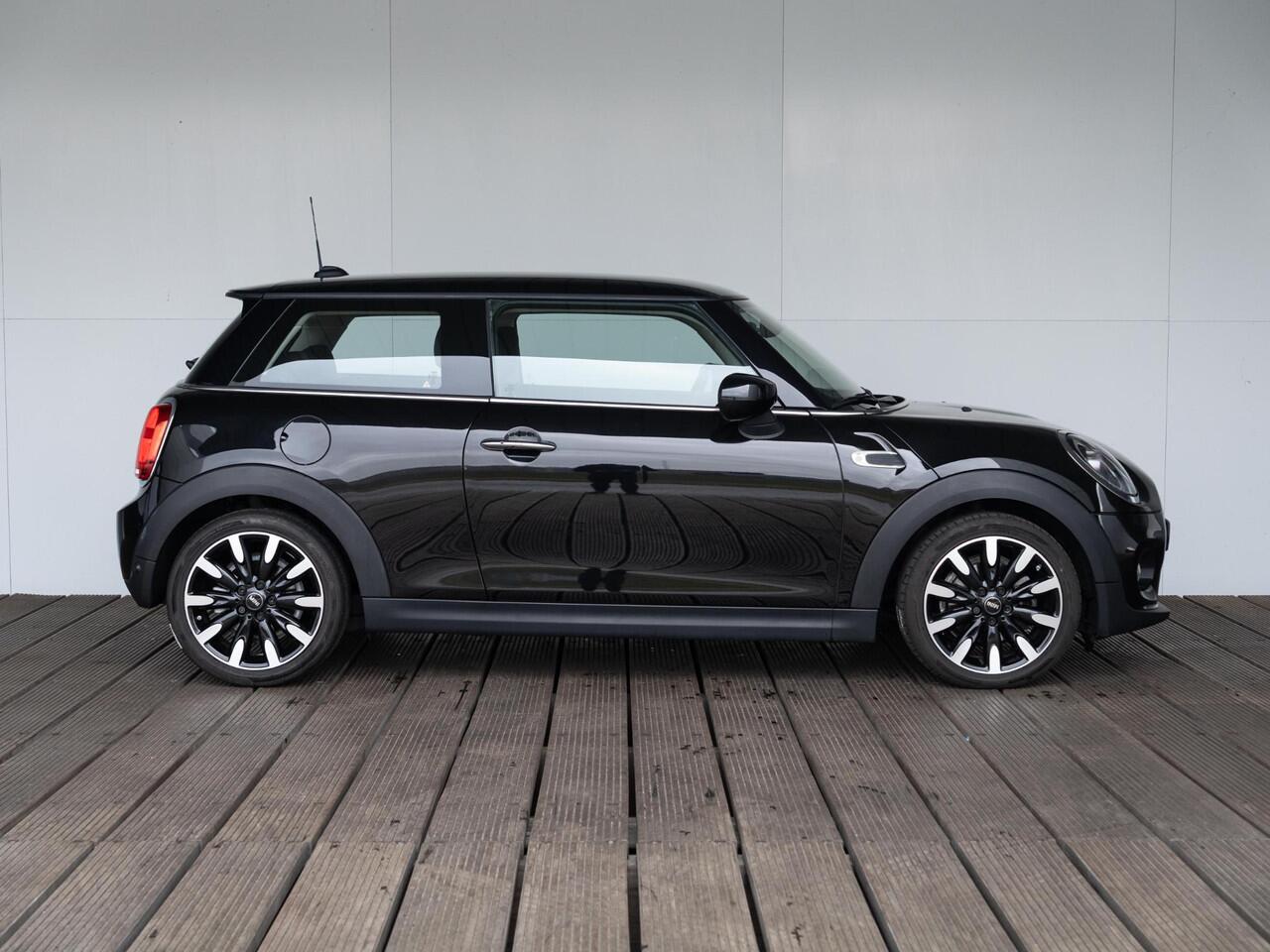 Mini COOPER 3-deurs Business Plus Navigatie + Keyless entree