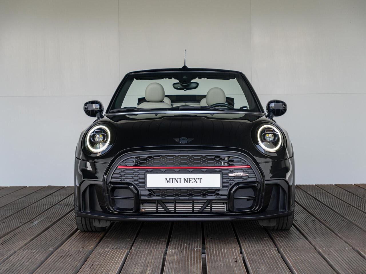 Mini COOPER Cabrio Aut. JCW pakket + Chester leder + Comfort Plus