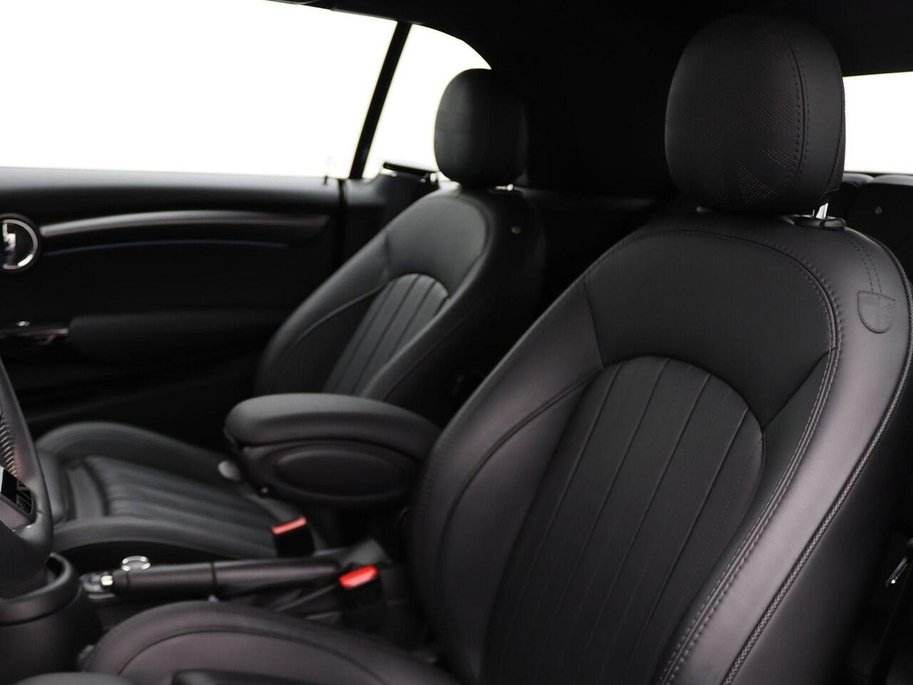 Mini COOPER Cabrio MINI Yours Uitvoering + Comfort Access + Windscherm + 18''