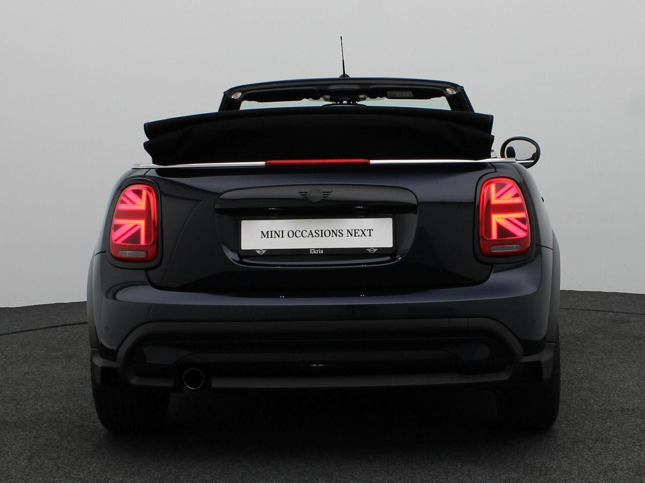 Mini COOPER Cabrio MINI Yours Uitvoering + Comfort Access + Windscherm + 18''