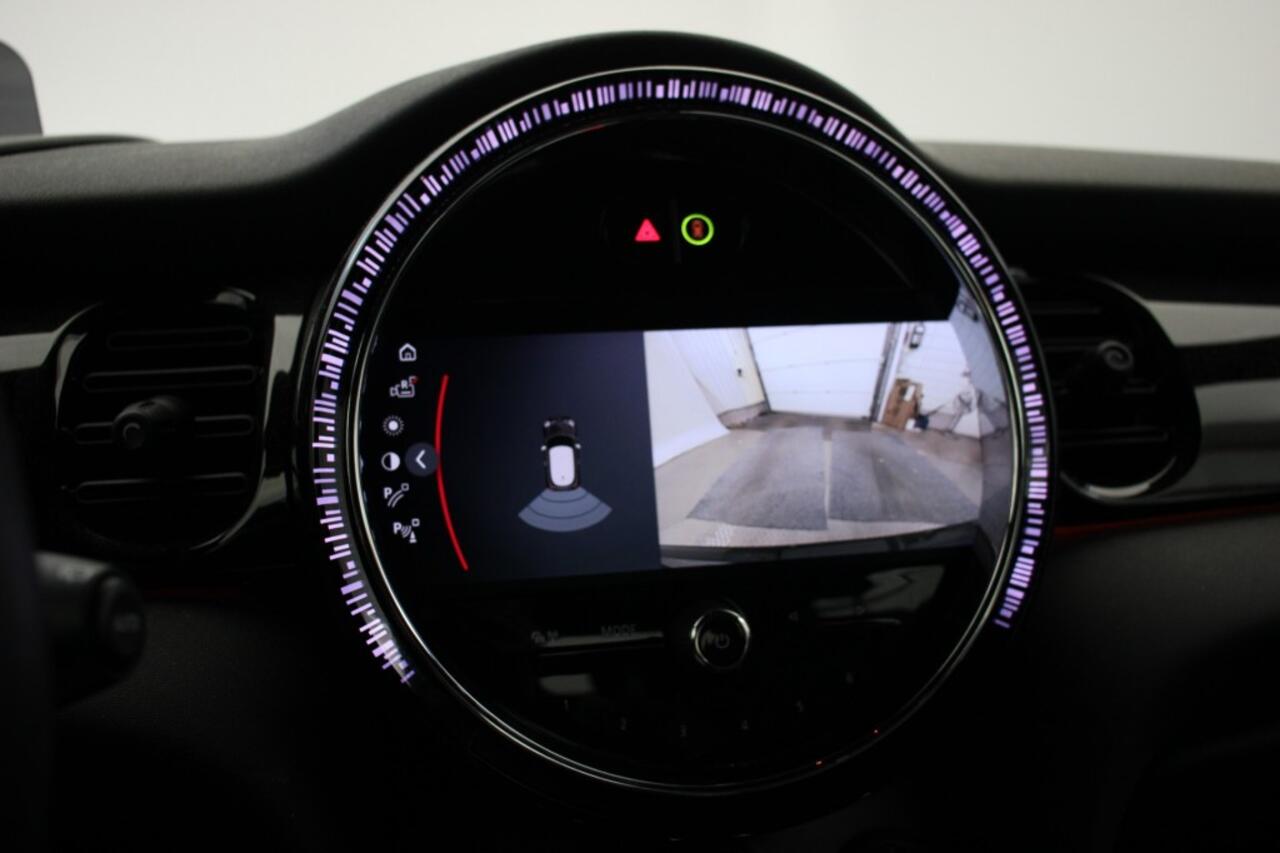 Mini COOPER Electric Business Edition 33 kWh - Carplay, Camera, Cruise, Leer, Stoelverw. Harman/Kardon