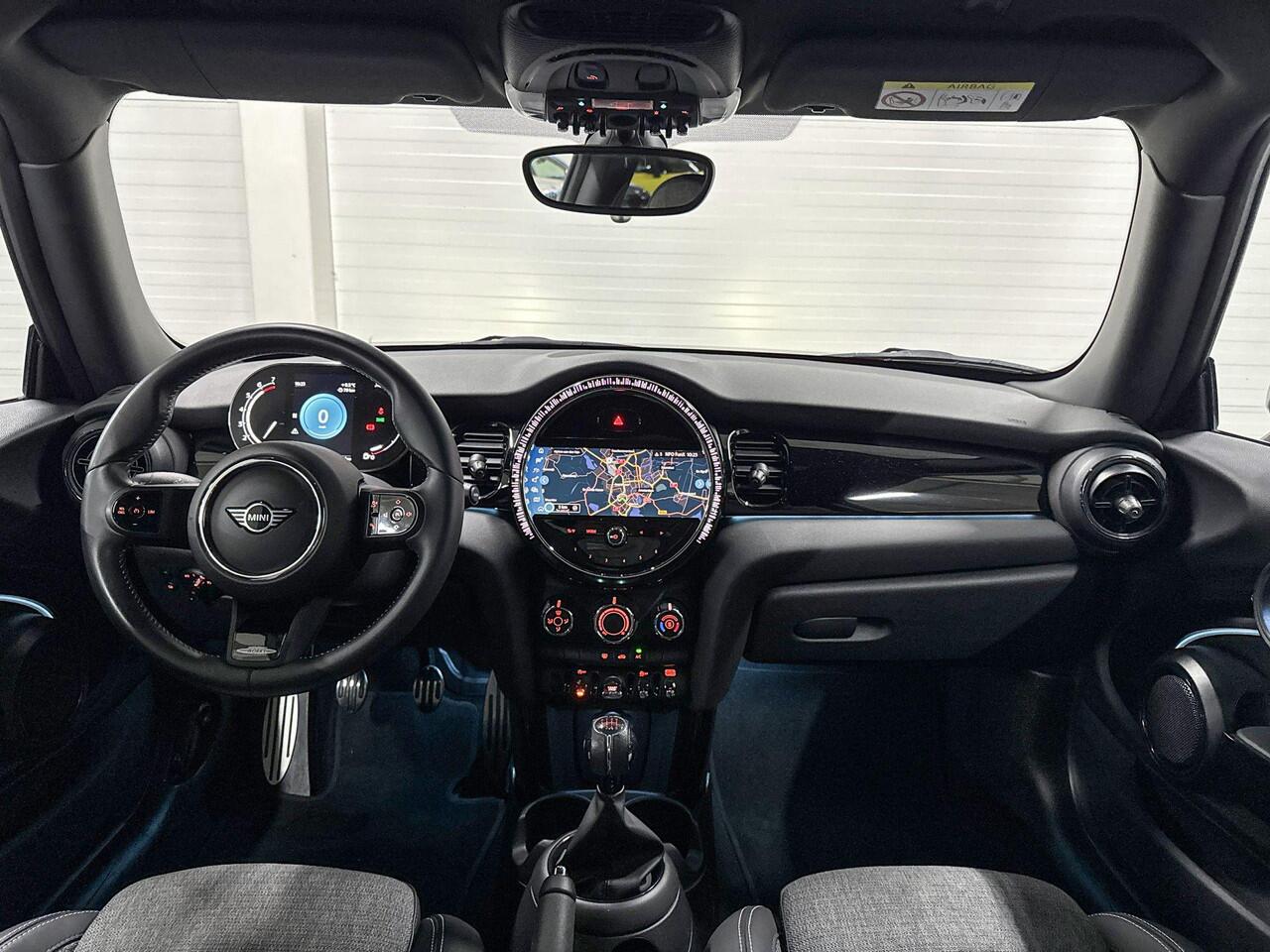 Mini COOPER 3-deurs Navigatiesysteem | Sfeerverlichting | John Cooper Works uitvoering
