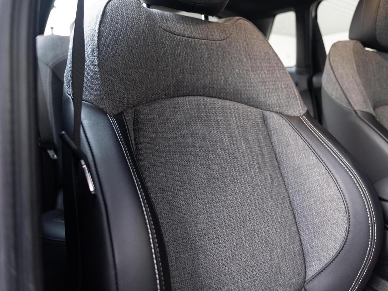 Mini COOPER 5-deurs + LED-koplampen + Climate Control + Parkeersensoren + Navigatie