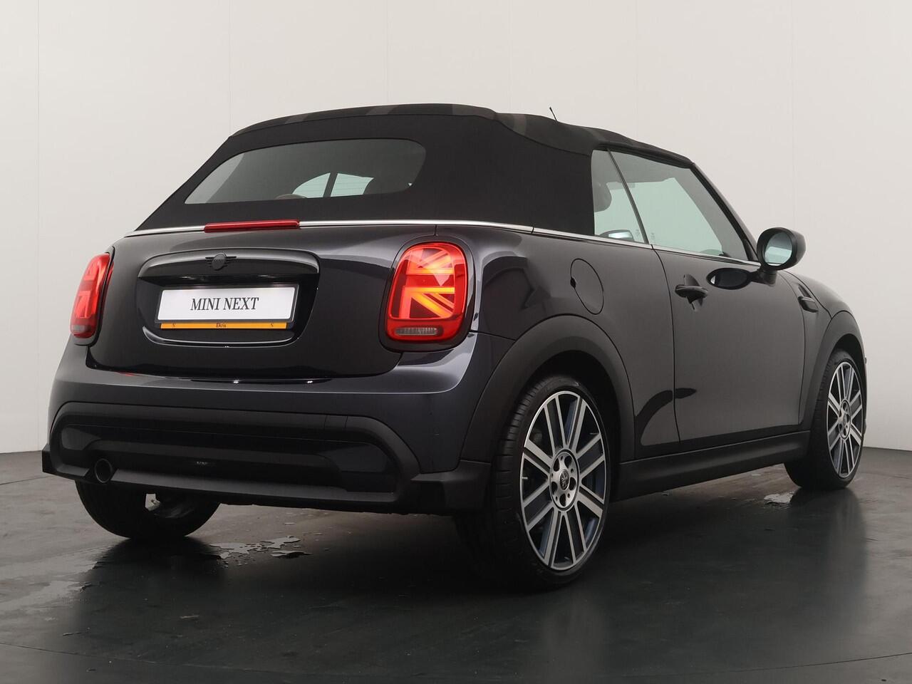 Mini COOPER Cabrio MINI Yours | Achteruitrijcamera | Stoelverwarming | Head-Up | Keyless Entry |
