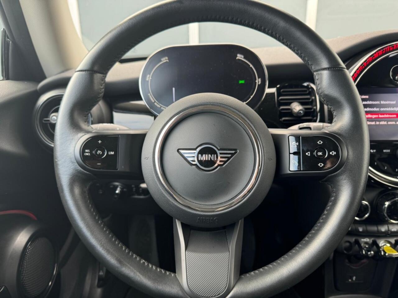 Mini COOPER Mini Black Edition S | Matrix LED | Warmtepomp | Navi | Climate | Car