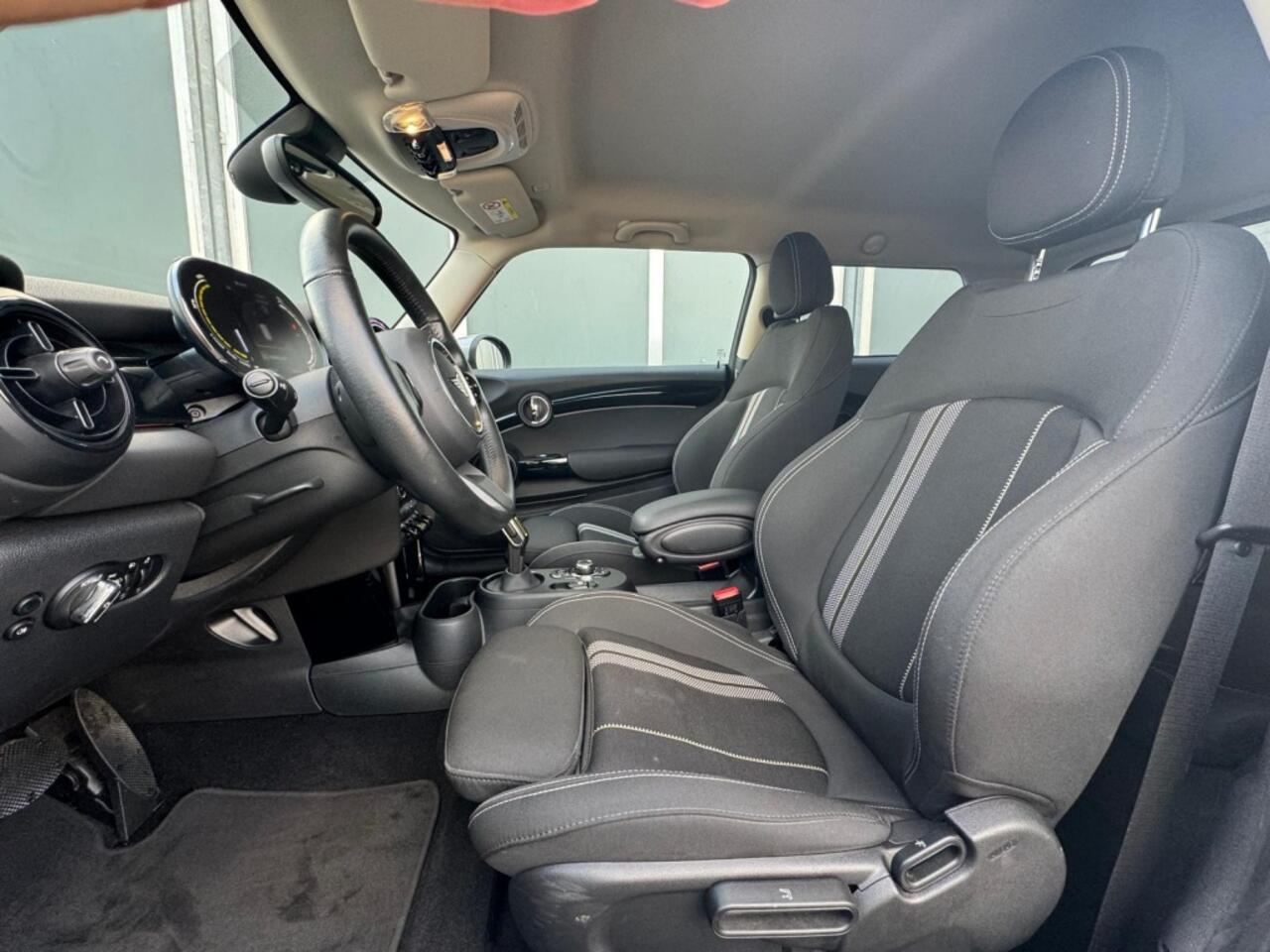 Mini COOPER Mini Black Edition S | Matrix LED | Warmtepomp | Navi | Climate | Car