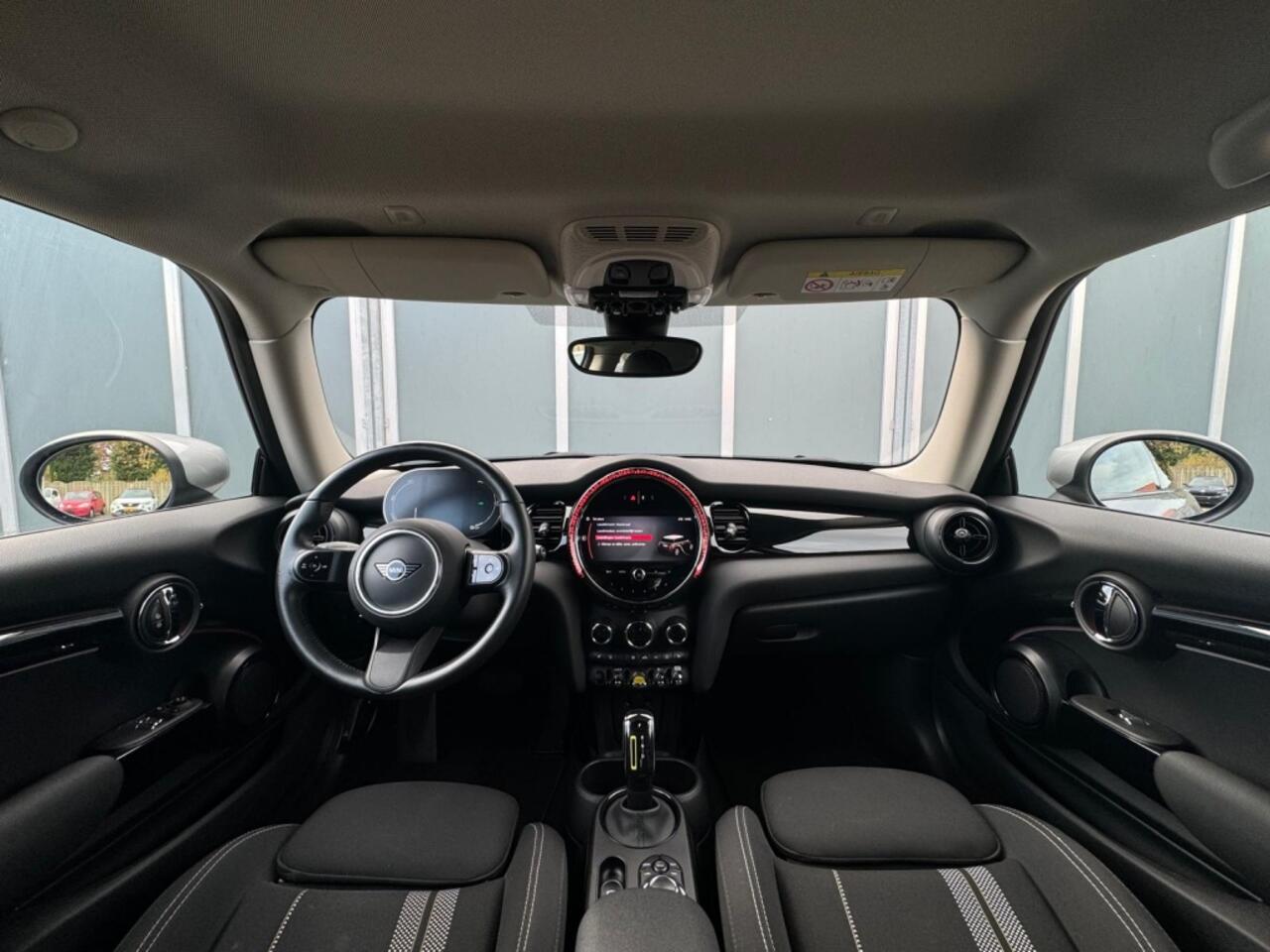 Mini COOPER Mini Black Edition S | Matrix LED | Warmtepomp | Navi | Climate | Car