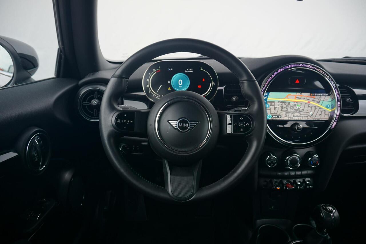 Mini COOPER 3-deurs Business Edition |Navigatiesysteem | Voorruitverwarming | Sportstoelen | Parkeersensoren | Cruise Control | NEXT