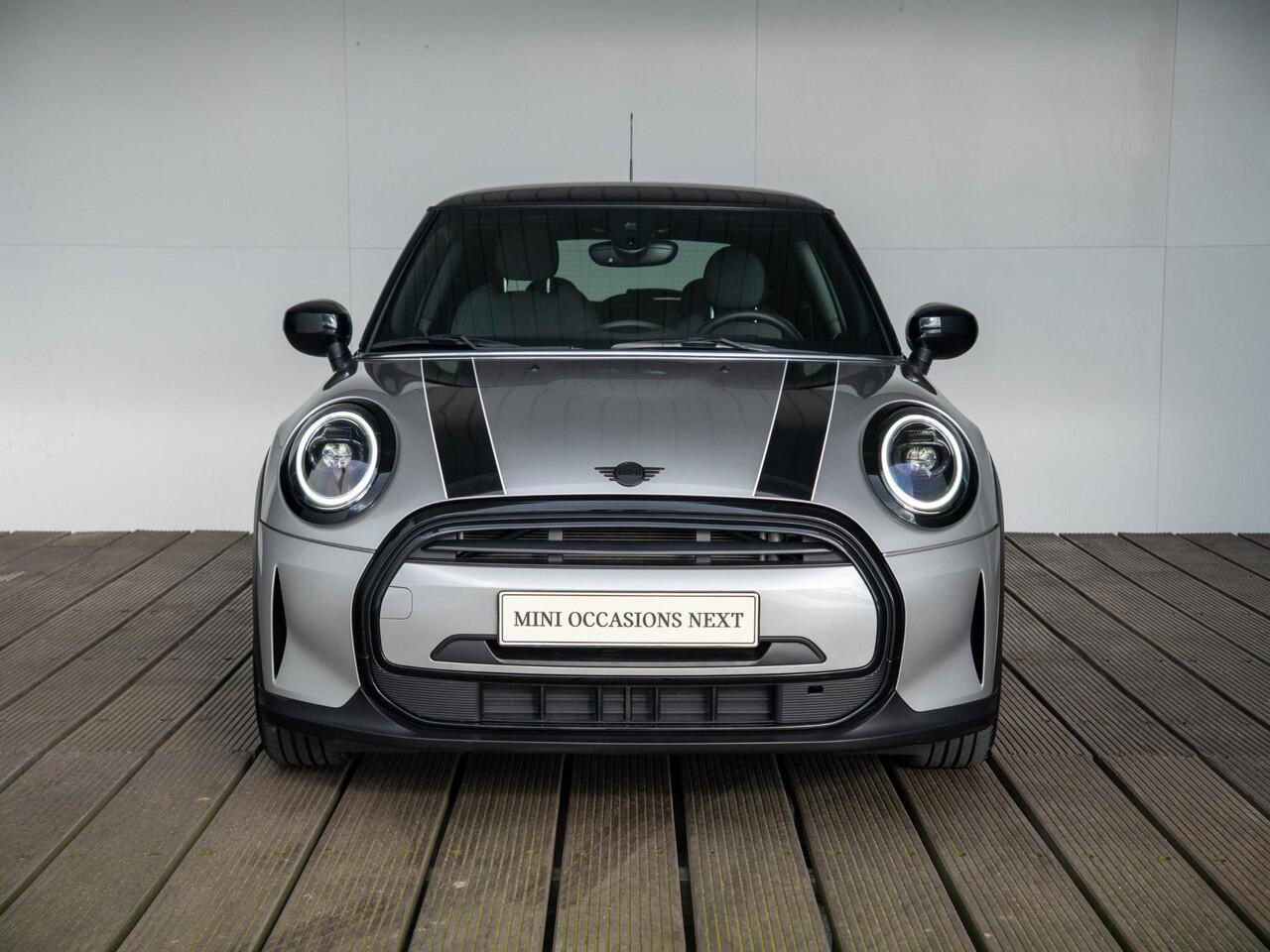 Mini COOPER 3-deurs Piano black exterieur + Apple CarPlay + Stoelverwarming