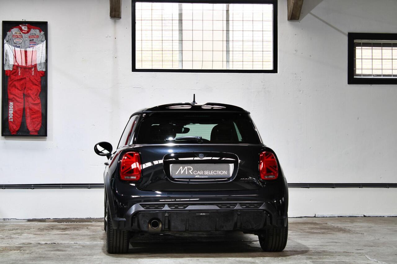 Mini COOPER Mini 1.5 Rockingham GT | Automaat | JCW | LED | Apple Carplay | NL auto | BTW |