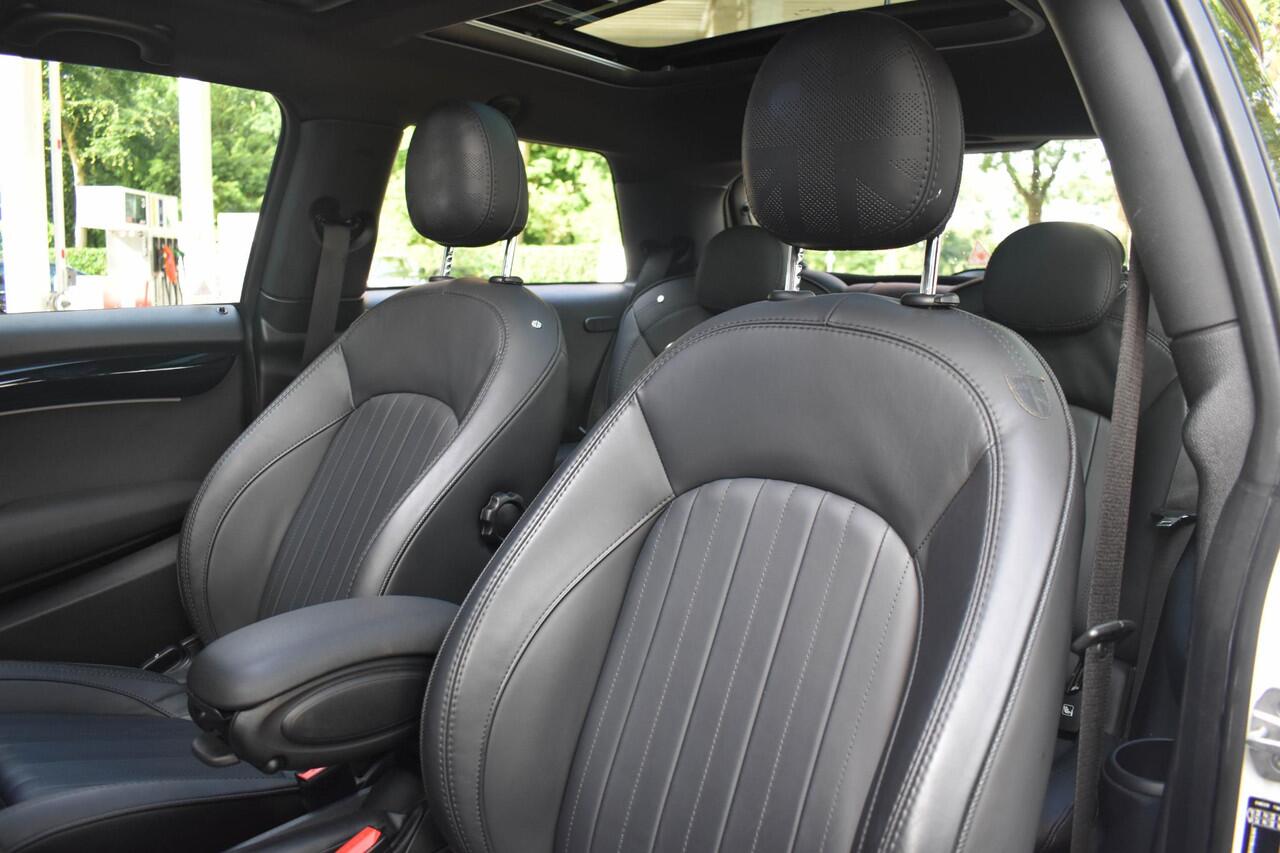 Mini COOPER Mini 1.5 Camden Pano Leder Camera Navi Harman/Ka