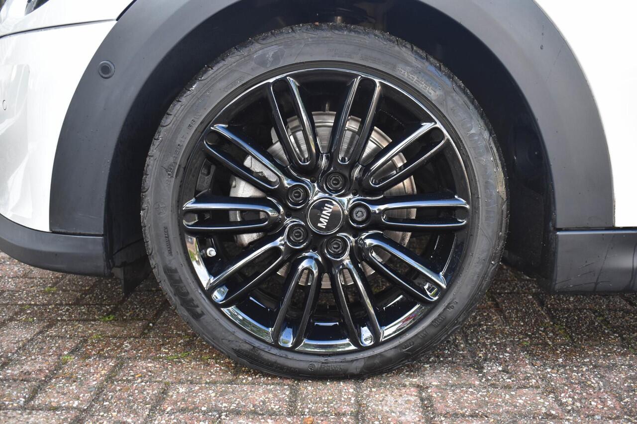 Mini COOPER Mini 1.5 Camden Pano Leder Camera Navi Harman/Ka