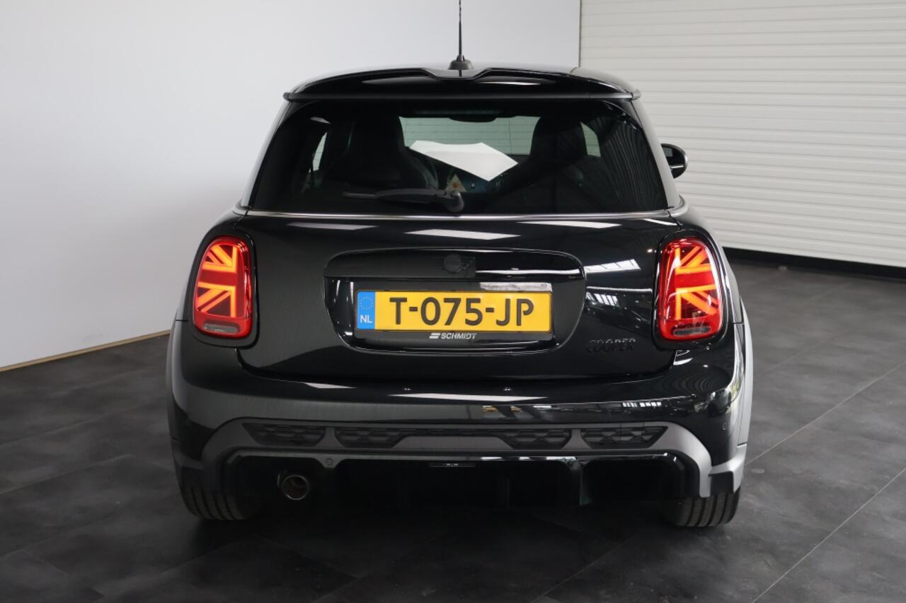 Mini COOPER Mini 1.5 Rockingham GT | John Cooper Works | Automaat