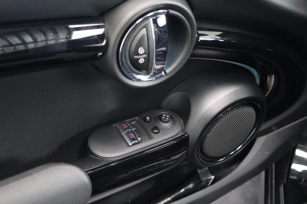 Mini COOPER Mini 1.5 Rockingham GT | John Cooper Works | Automaat