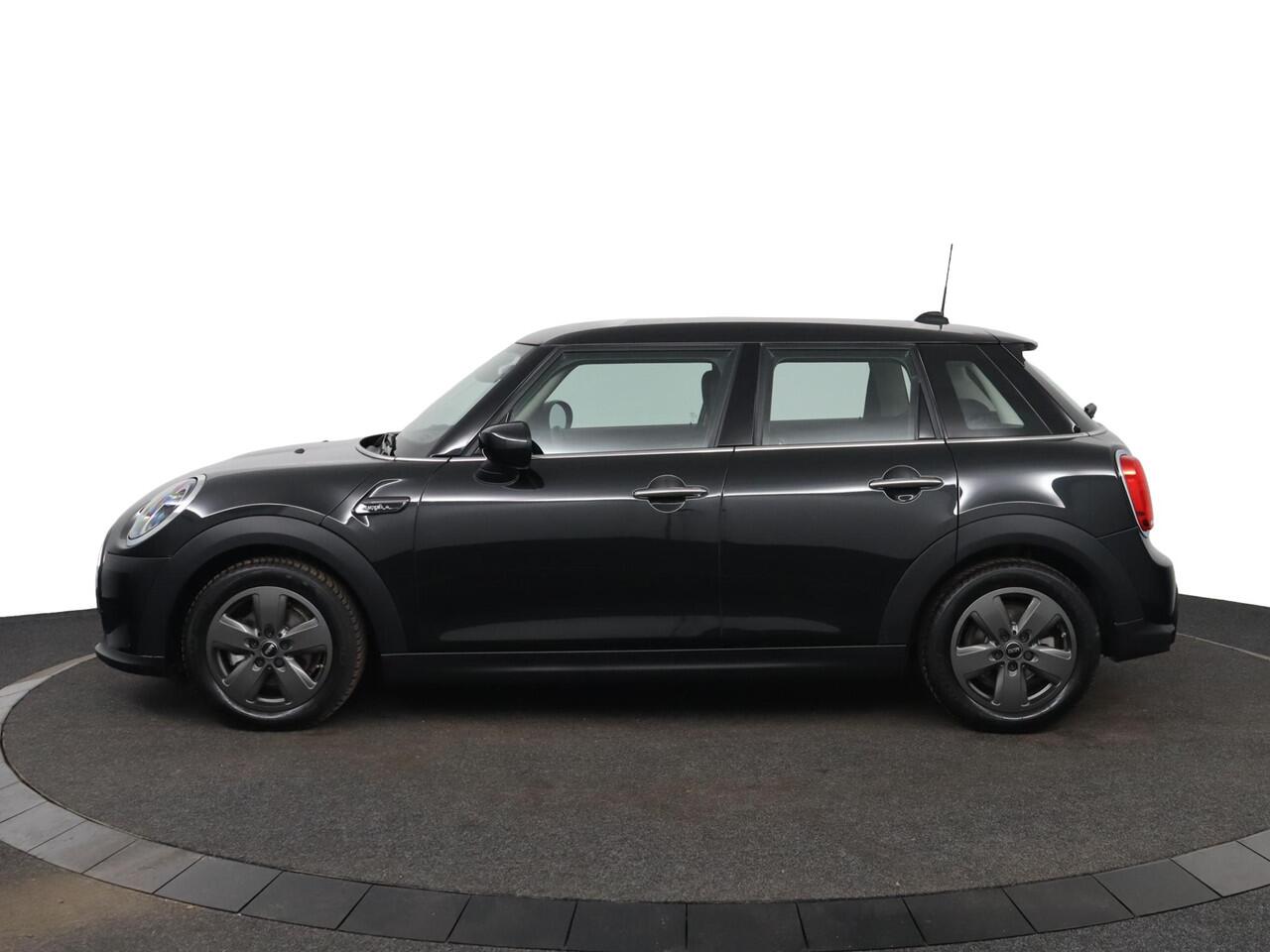 Mini COOPER Mini 1.5 Classic | Apple Carplay/Android Auto | cruise control | parkeersensor achter |