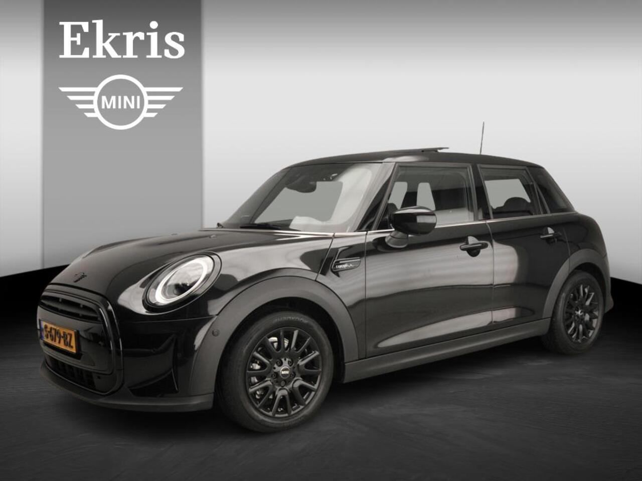 Mini COOPER 5-deurs | LED | HUD | Schuifdak | Sportstoelen | Keyles go | Stoelverwarming | DAB | Harman-kardon sound | Alu 16 inch