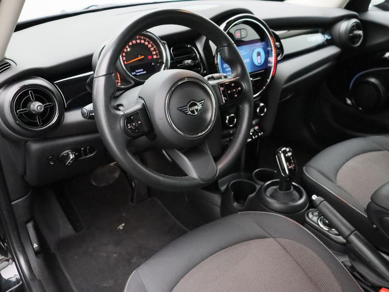 Mini COOPER 5-deurs Camden Edition + 16''