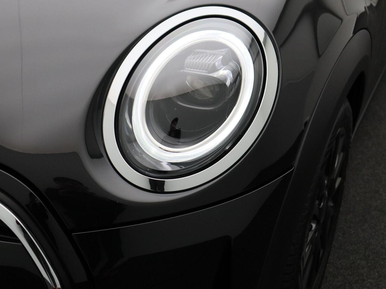 Mini COOPER 5-deurs Camden Edition + 16''