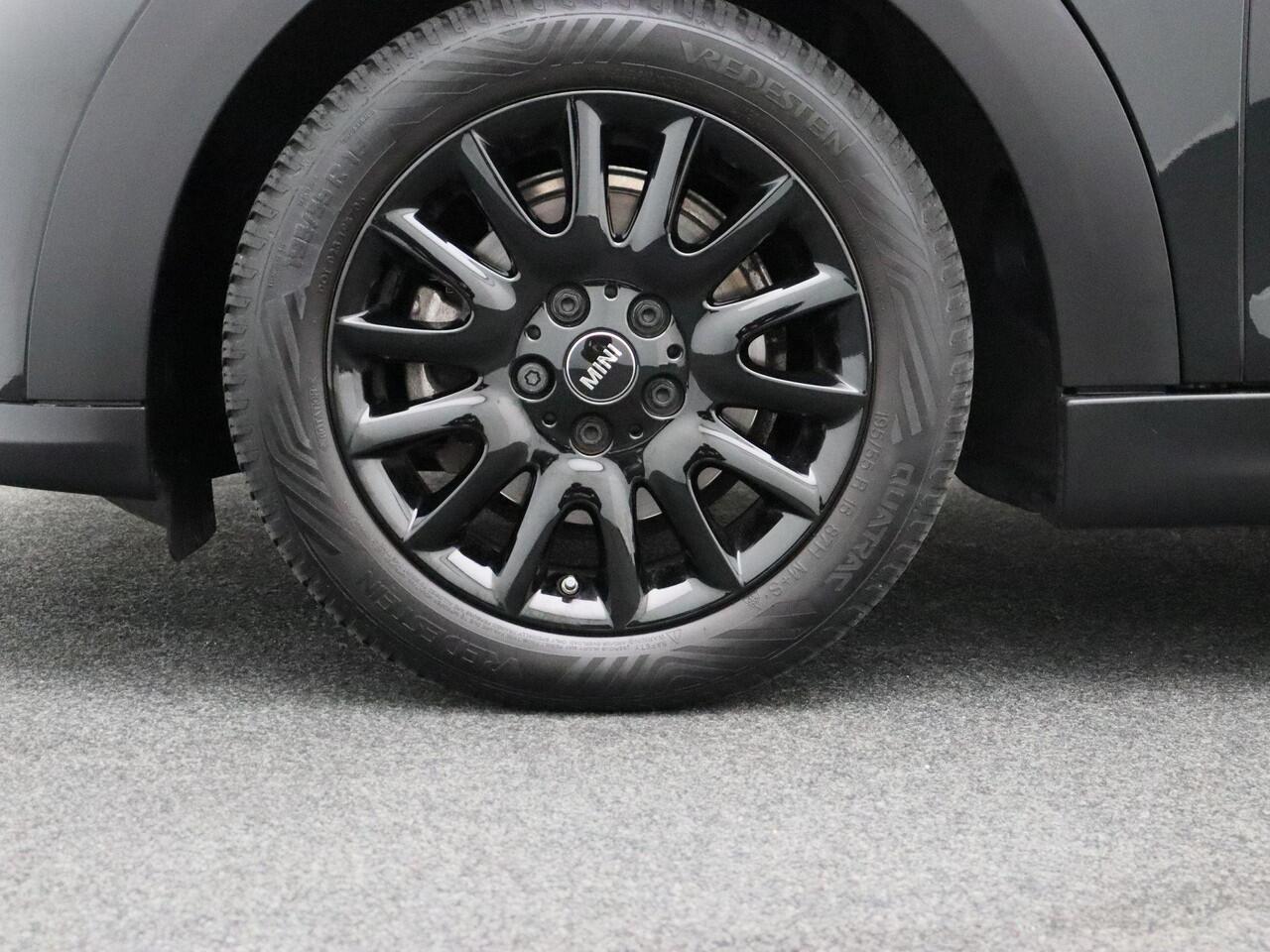 Mini COOPER 5-deurs Camden Edition + 16''