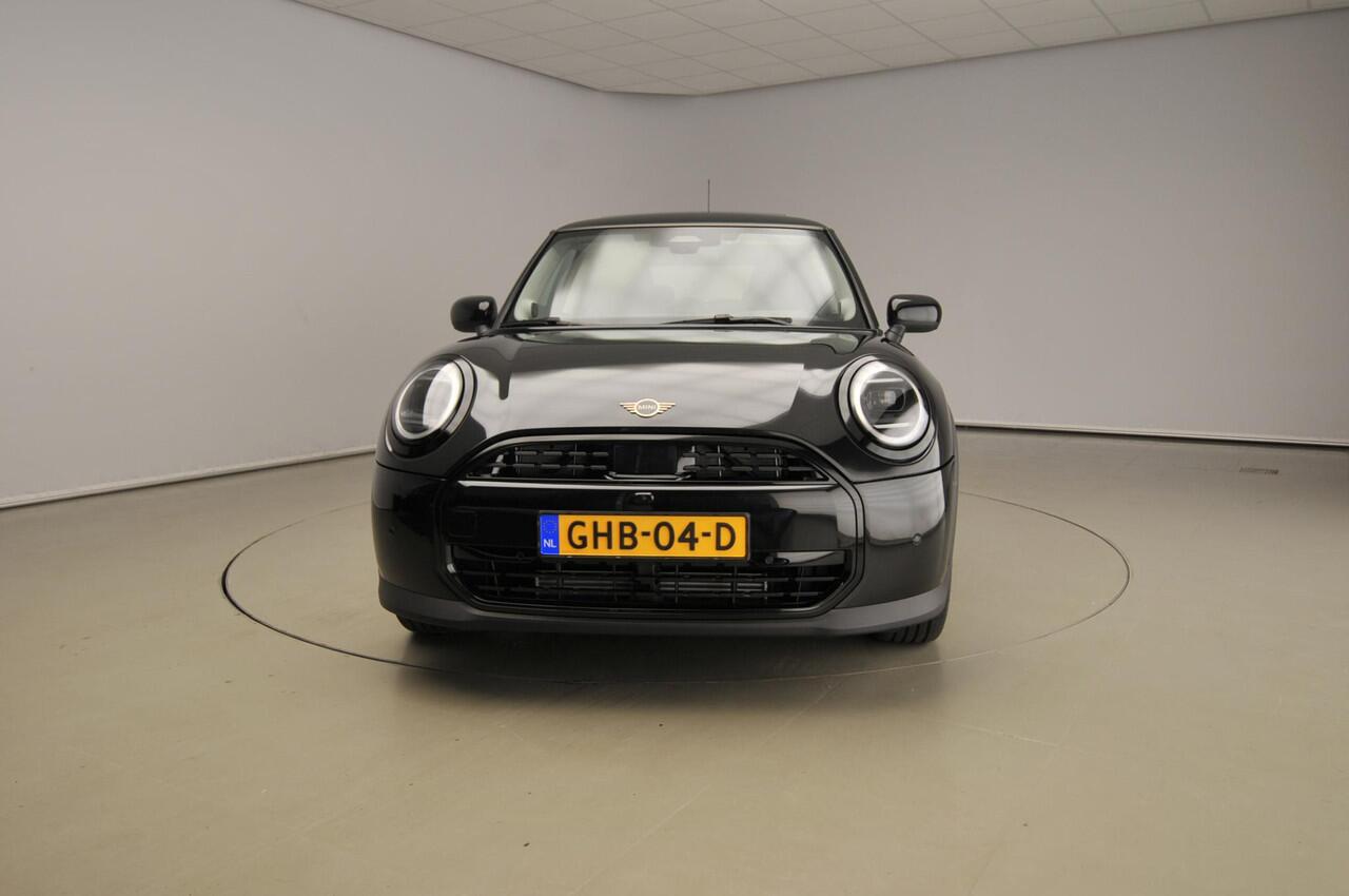 Mini COOPER 3-deurs C Classic | Harman/Kardon | Navigatie AR | Panoramadak | Alu velgen 17" | Stoel + Stuurwiel verwarmd