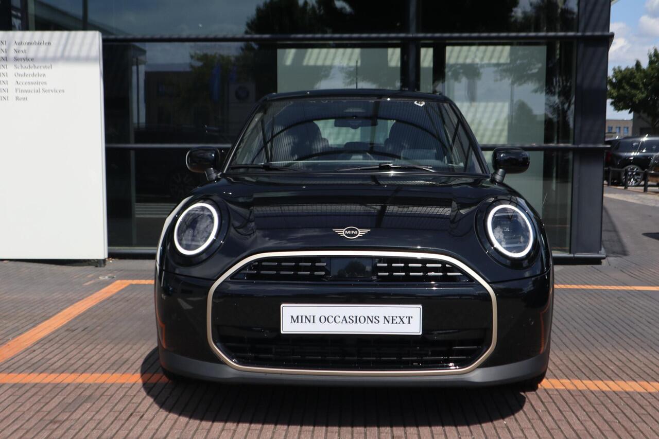 Mini COOPER 5-deurs C / Favoured Trim + Pakket S