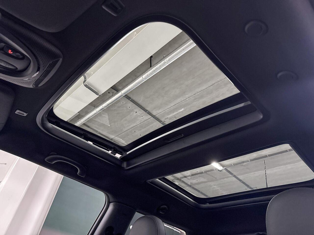 Mini COOPER 3-Deurs 1.5 Resolute Go Edition | Panoramadak | Stoelverwarming | Apple Carplay/Android Auto