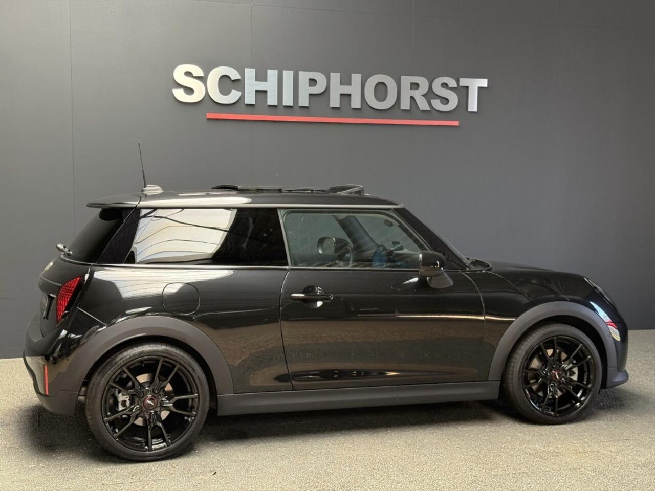 Mini COOPER Cooper 3-drs C 156pk Jcw 18 lmv Pano leer Key-less Head-up