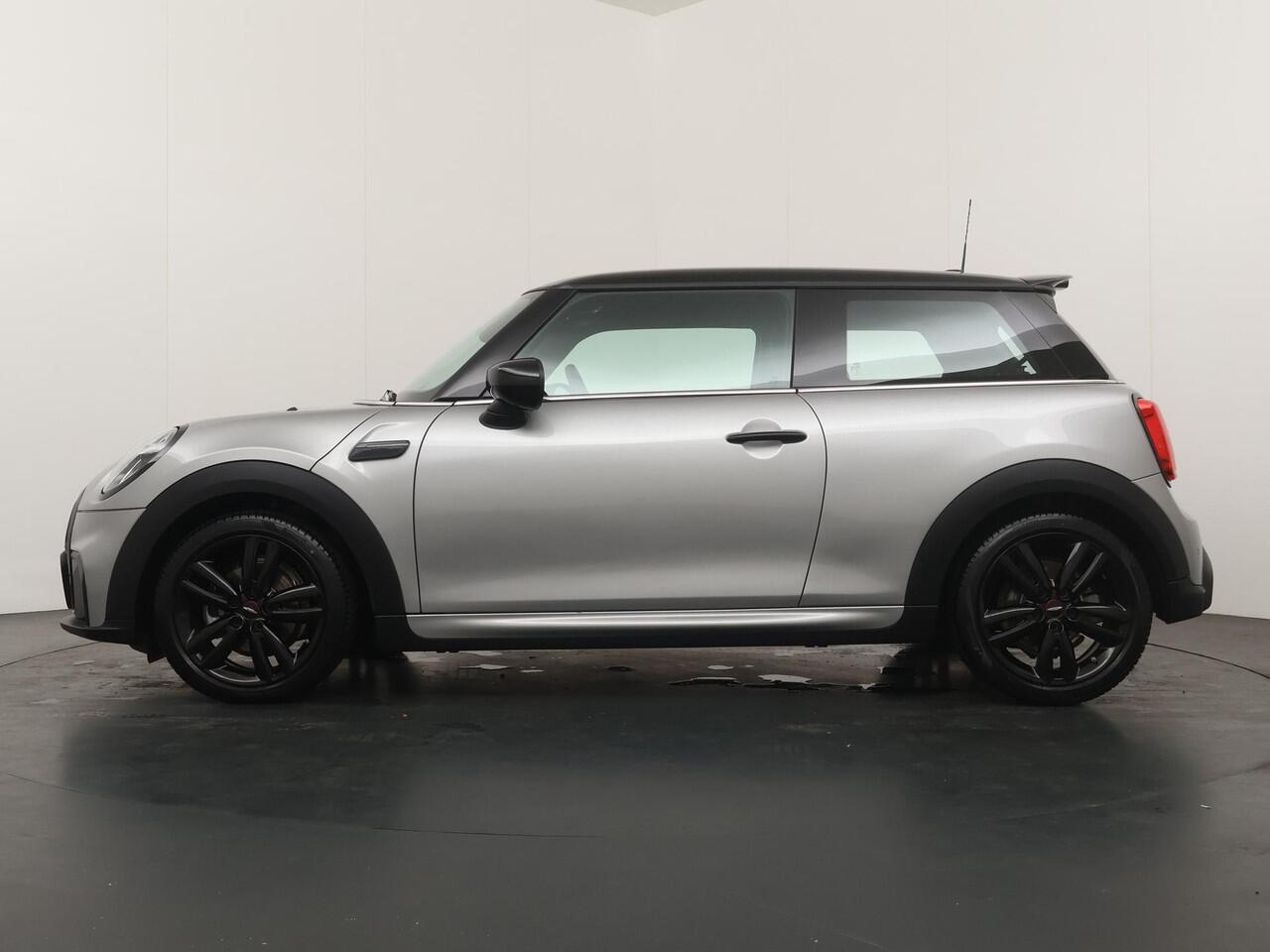 Mini COOPER 3-deurs JCW pakket | Stoelverwarming | LED | Parkeersensoren |