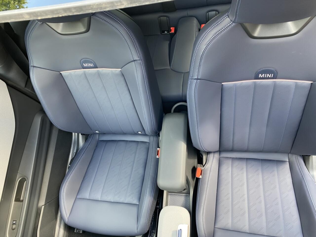 Mini COOPER Mini Navigatie leer Panoramadak 1.5 Chili Bns automaat/navigatie/panorama dak