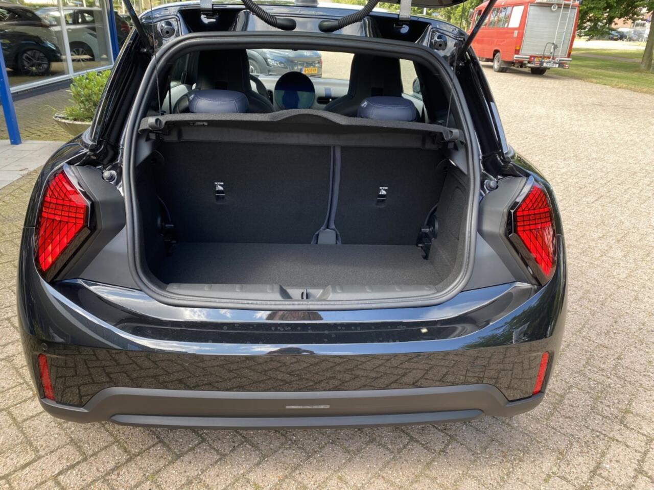 Mini COOPER Mini Navigatie leer Panoramadak 1.5 Chili Bns automaat/navigatie/panorama dak