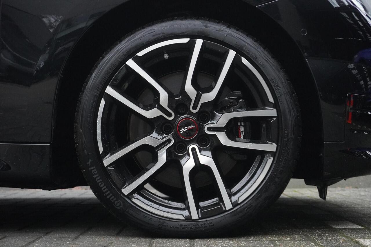 Mini COOPER 3-deurs E John Cooper Works Uitvoering | Pakket XL | Alarmsysteem klasse 3 | Glazen panoramadak | Driving Assistant Plus | HIFI System Harman Kardon