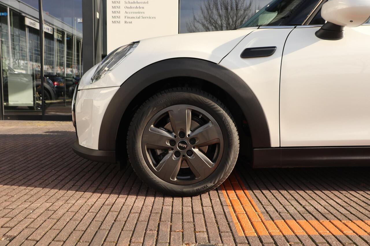 Mini COOPER 5-Deurs | Cruise Control | Parkeersensor Achter | LED Koplampen