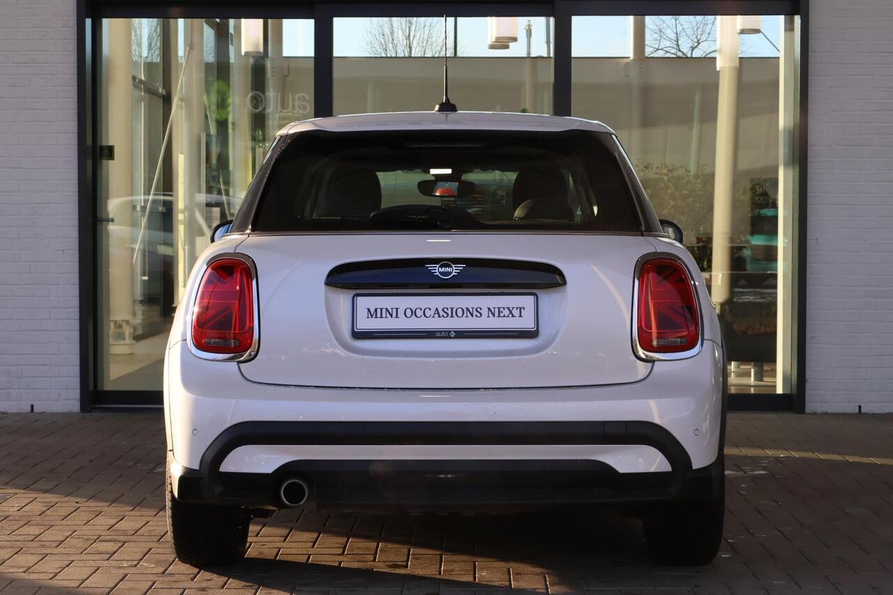 Mini COOPER 5-Deurs | Cruise Control | Parkeersensor Achter | LED Koplampen