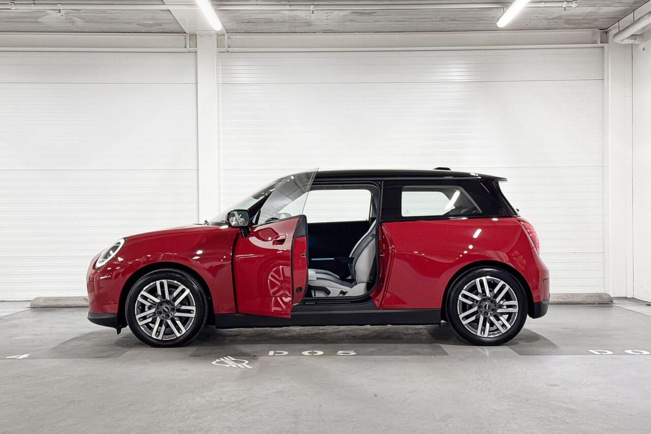 Mini COOPER 3-deurs E Classic | Head-Up Display | Parkeerhulpsysteem | Pakket S