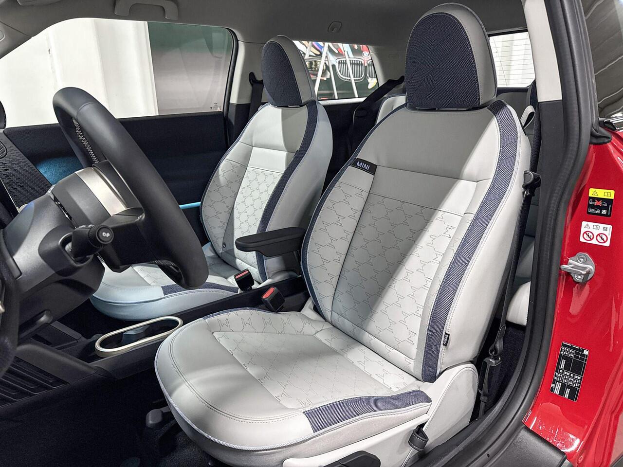 Mini COOPER 3-deurs E Classic | Head-Up Display | Parkeerhulpsysteem | Pakket S