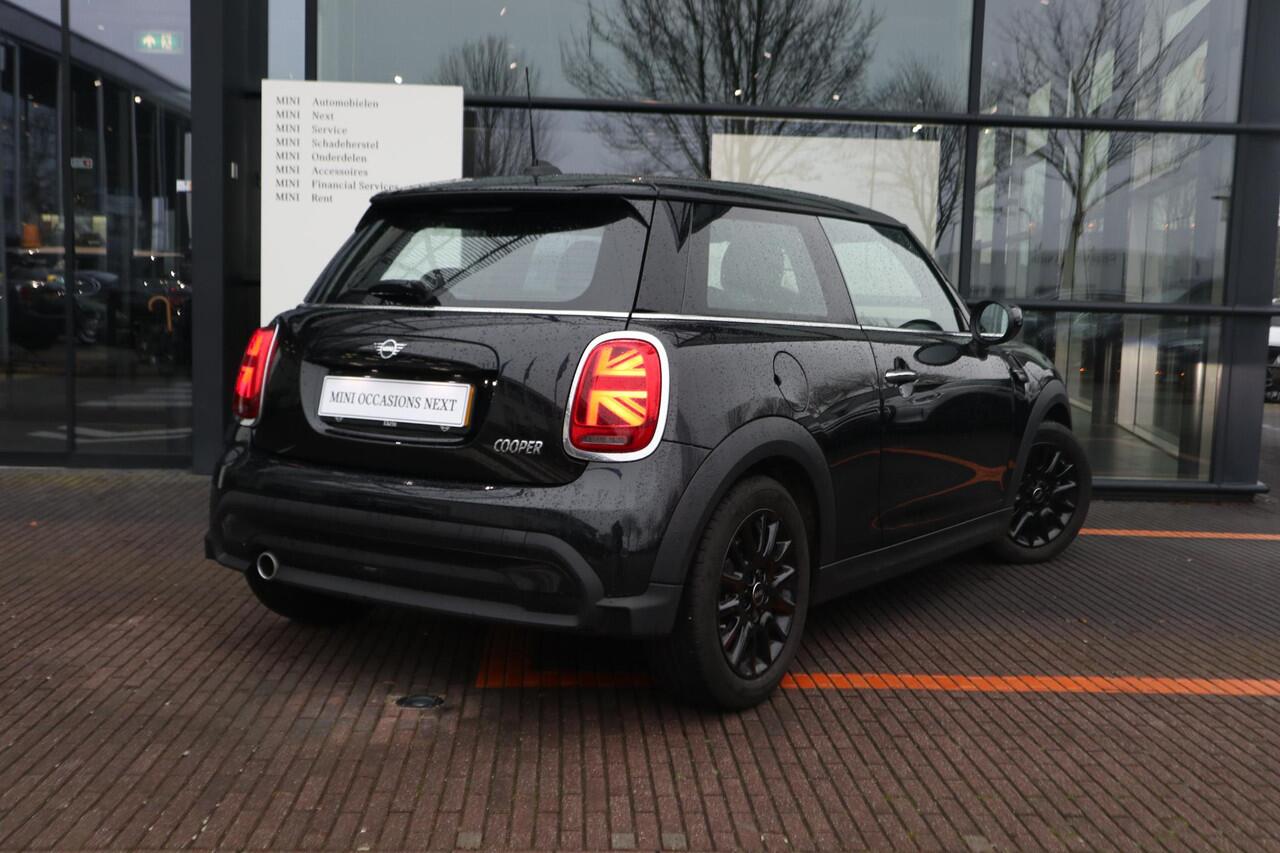 Mini COOPER 3-deurs | Parkeersensoren achter | NAVI