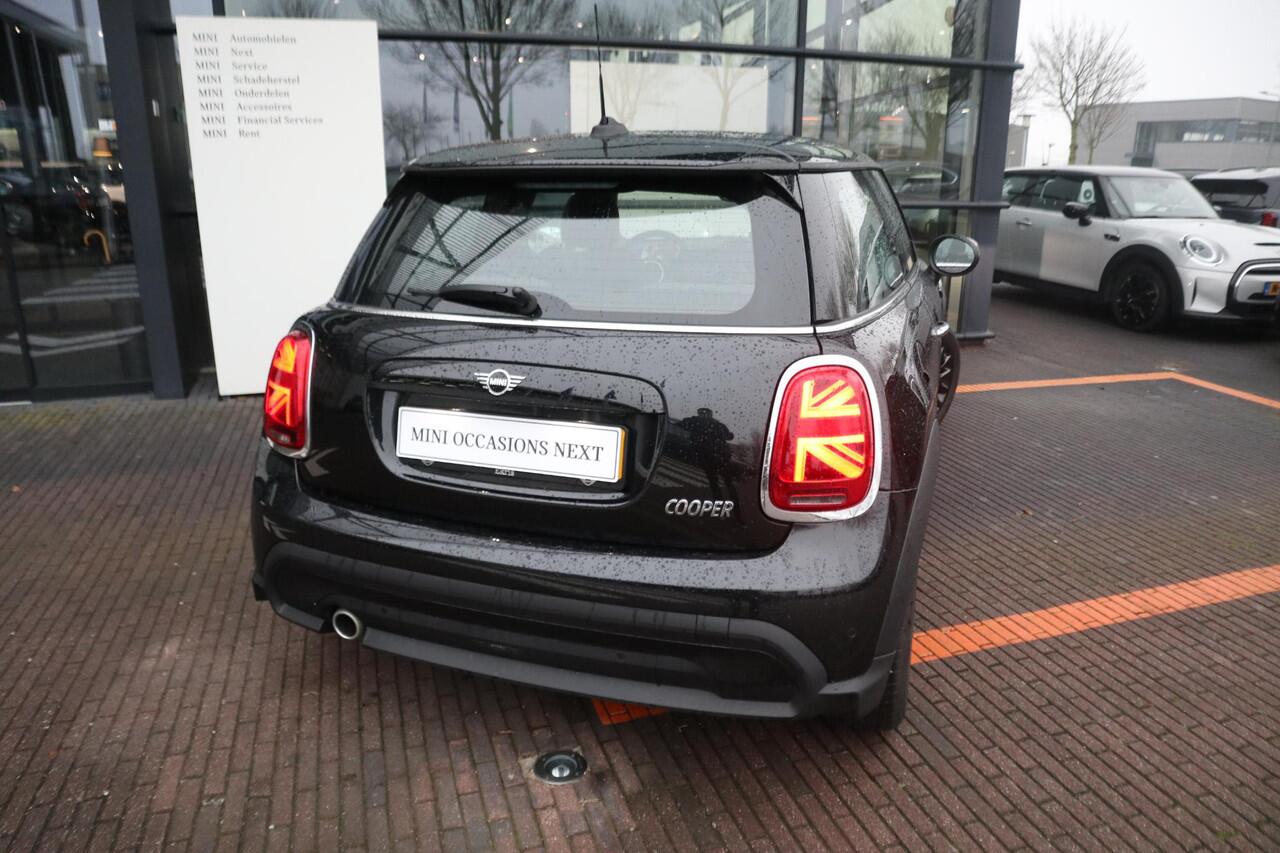 Mini COOPER 3-deurs | Parkeersensoren achter | NAVI