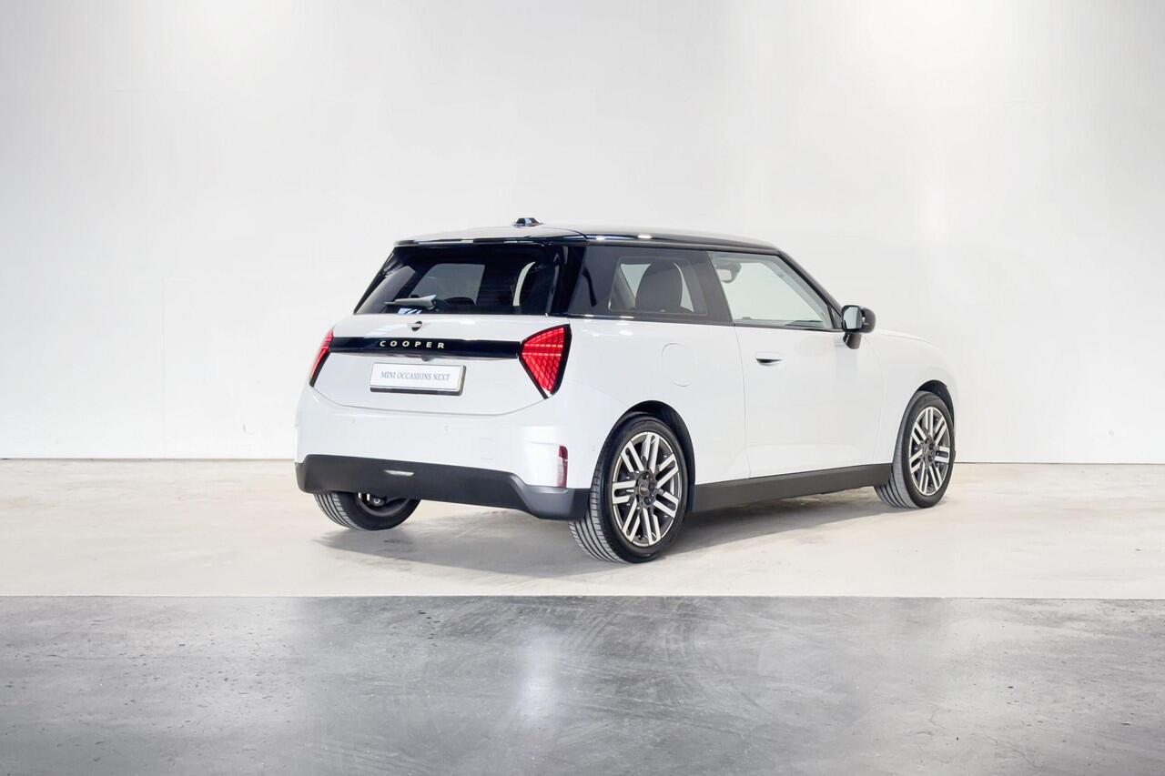 Mini COOPER E Classic Uitvoering Pakket S