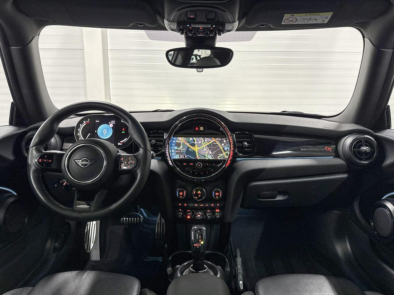 Mini COOPER 3-deurs | Stoelverwarming | Panoramadak | Achteruitrijcamera