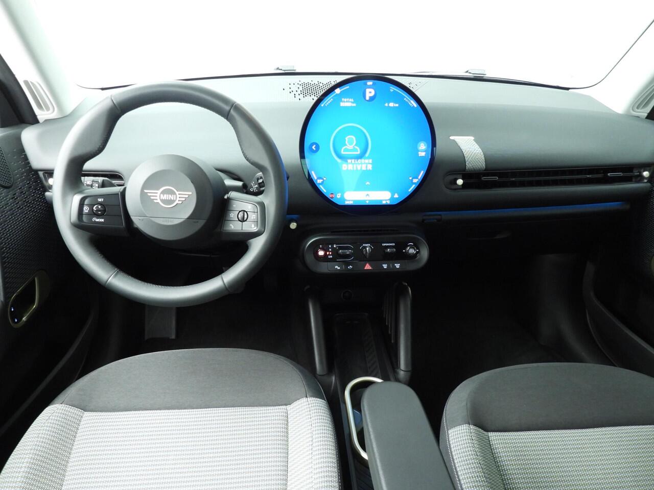 Mini COOPER 3-deurs E Pakket XS / LED / Driving assist / Park assist / Alu wielen 17 inch