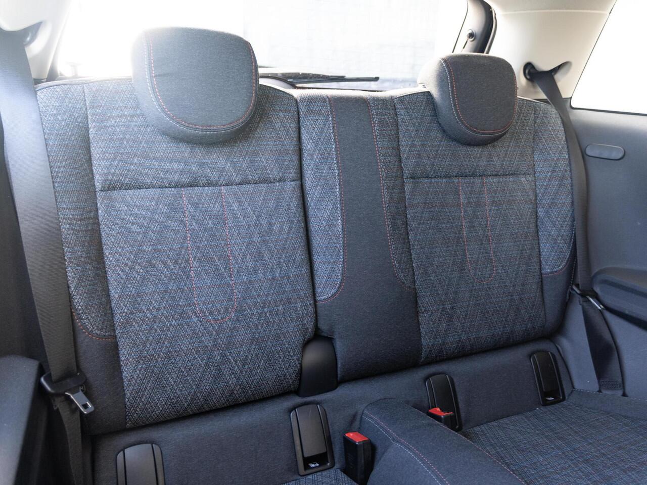 Mini COOPER C Essential + XS-pakket | Lentevoordeel
