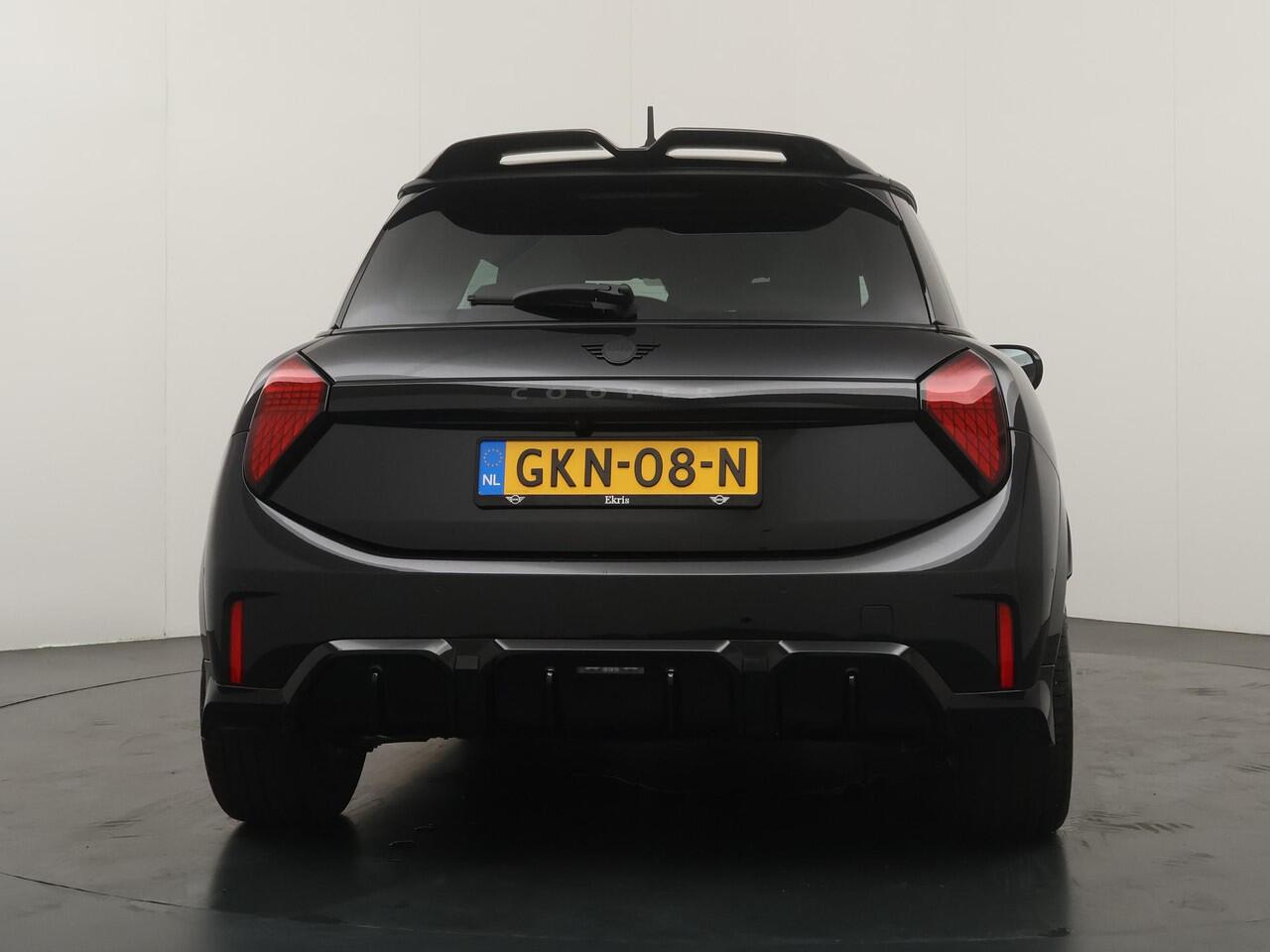 Mini COOPER 3-deurs C JCW-trim | Pakket-M | Stuur- stoelverwarming | Schuif-kantel dak | Achteruitrijcamera |