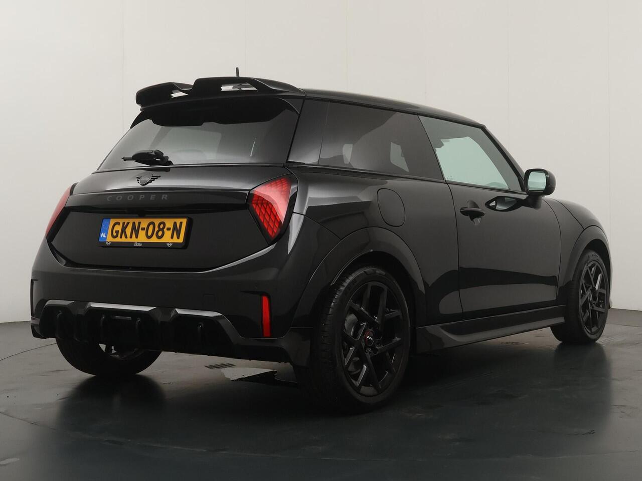 Mini COOPER 3-deurs C JCW-trim | Pakket-M | Stuur- stoelverwarming | Schuif-kantel dak | Achteruitrijcamera |
