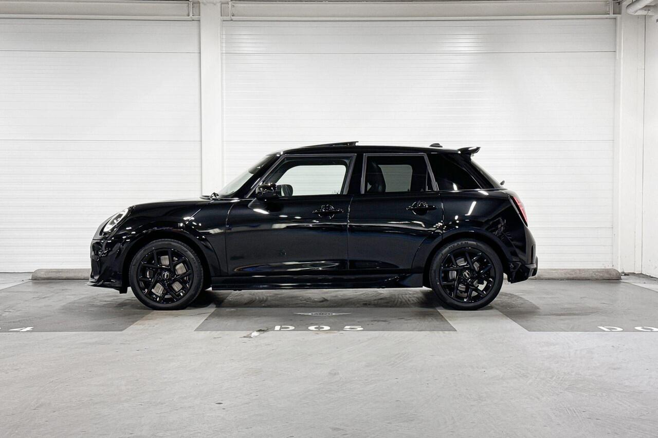 Mini COOPER 5-deurs C | John Cooper Works Uitvoering | Pakket M | 17" John Cooper Works Sprint Spoke black