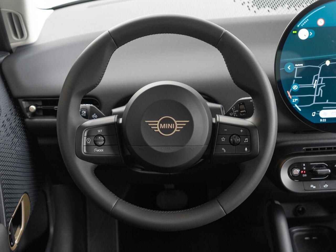 Mini COOPER E Essential + 17 inch + Navigatie + Apple Carplay + Warmtepomp