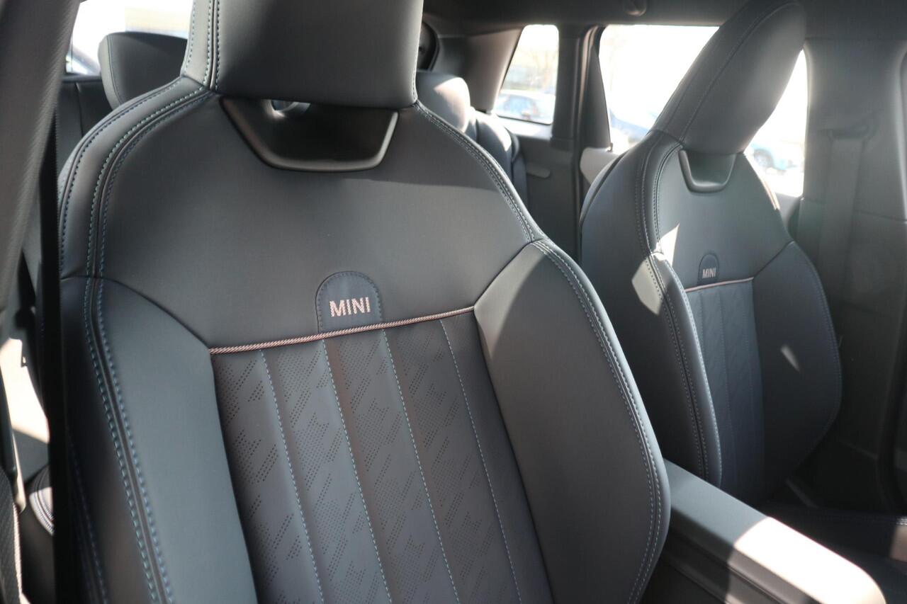 Mini COOPER 5-deurs C / Favoured Trim + Pakket S