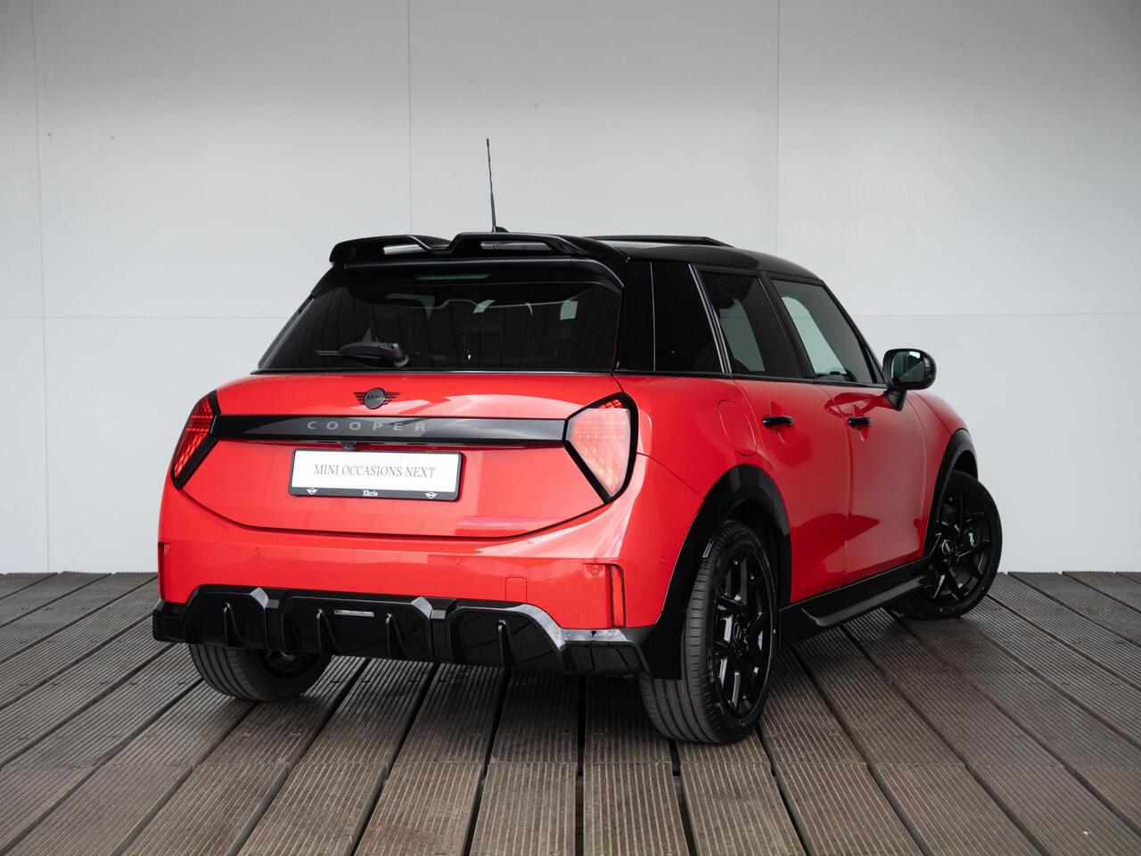 Mini COOPER 5-deurs C JCW + M-pakket