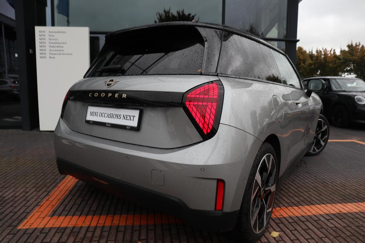 Mini COOPER 3-deurs E | Favoured Trim + Pakket M